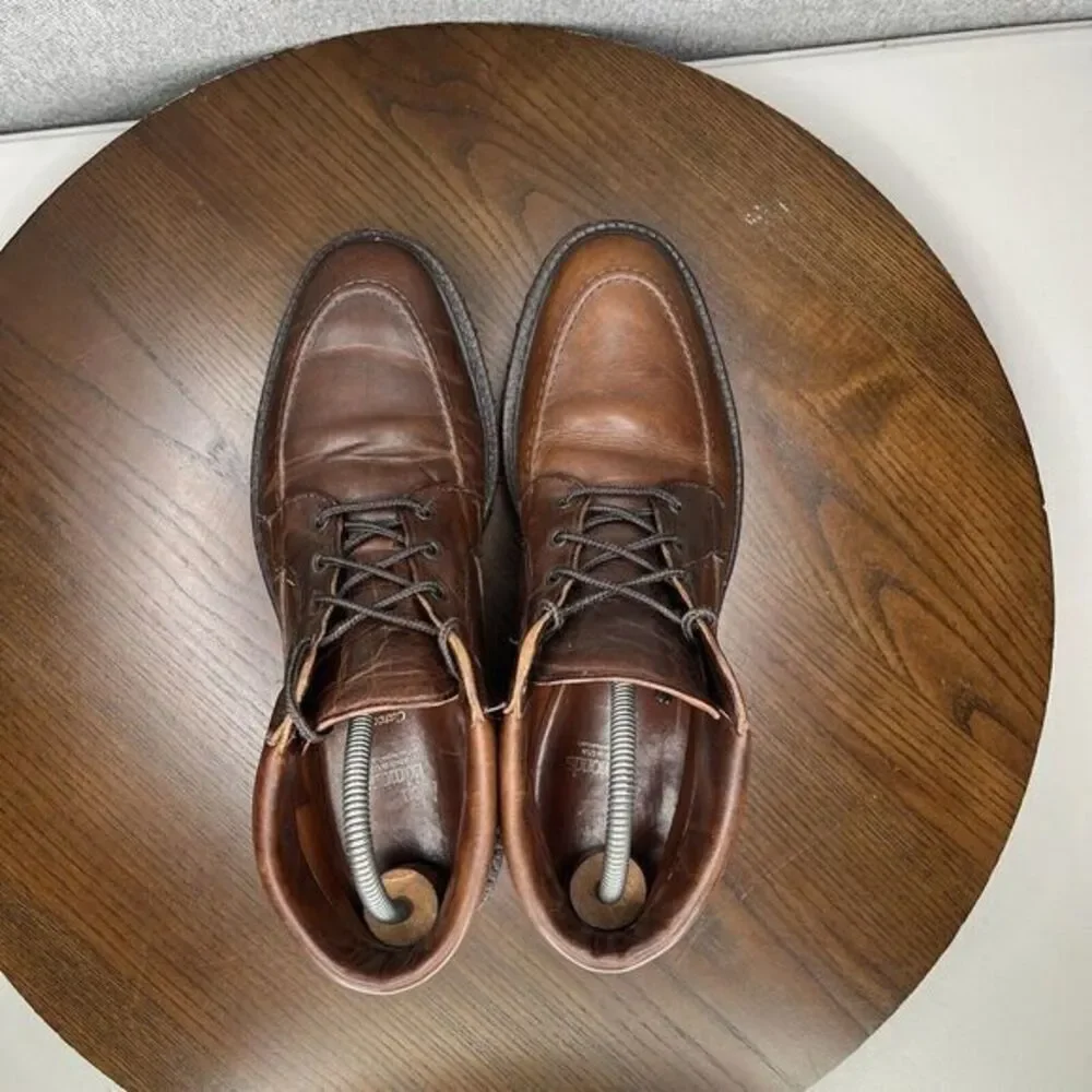 Allen Edmonds Cascade Chukka Boots‎ Men's 9.5B Brown Leather Vibram Moc Toe 6164